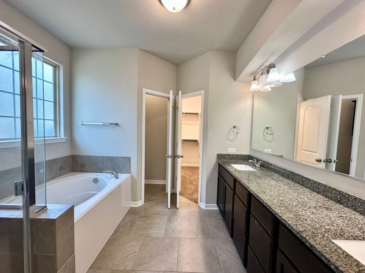 10612 Langham Dr - Photo 7 of 21