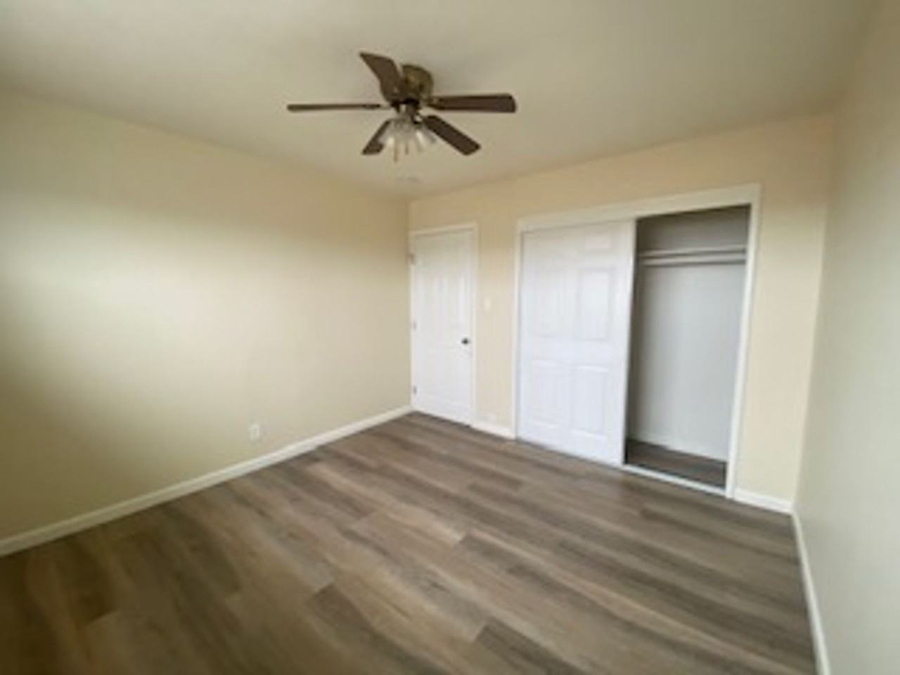 4216 Nevin Ave - Photo 6 of 31