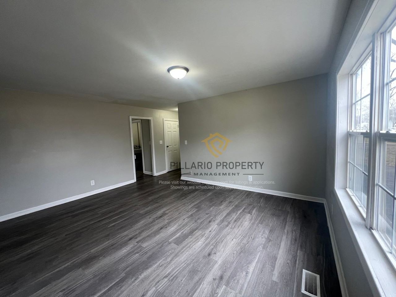 8523 E 42nd St - Photo 6 of 28