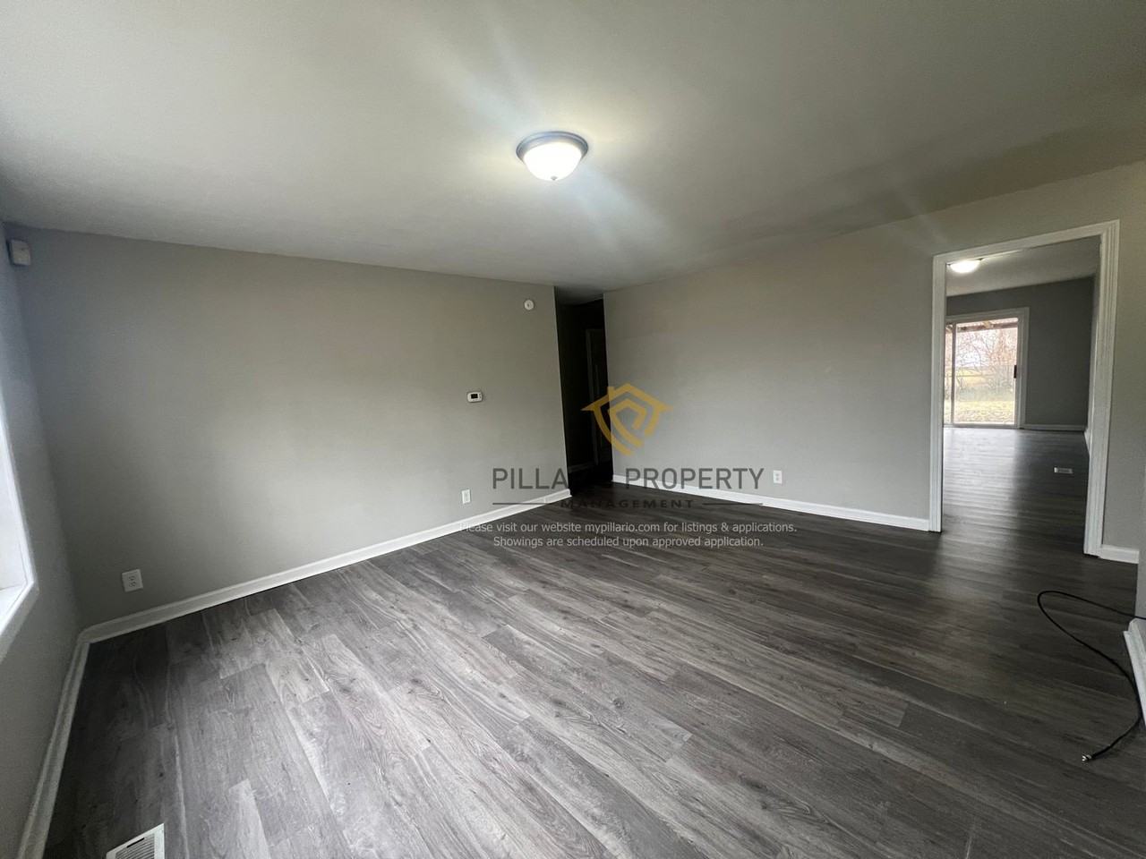 8523 E 42nd St - Photo 7 of 28