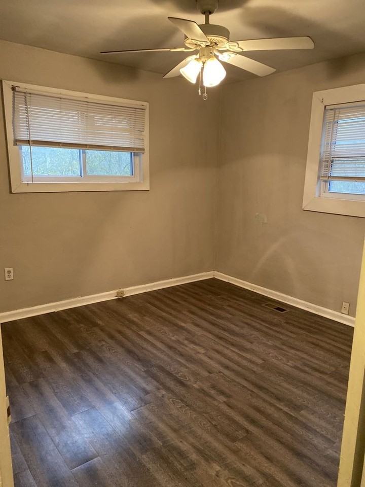 514 Lullwater Rd - Photo 5 of 7