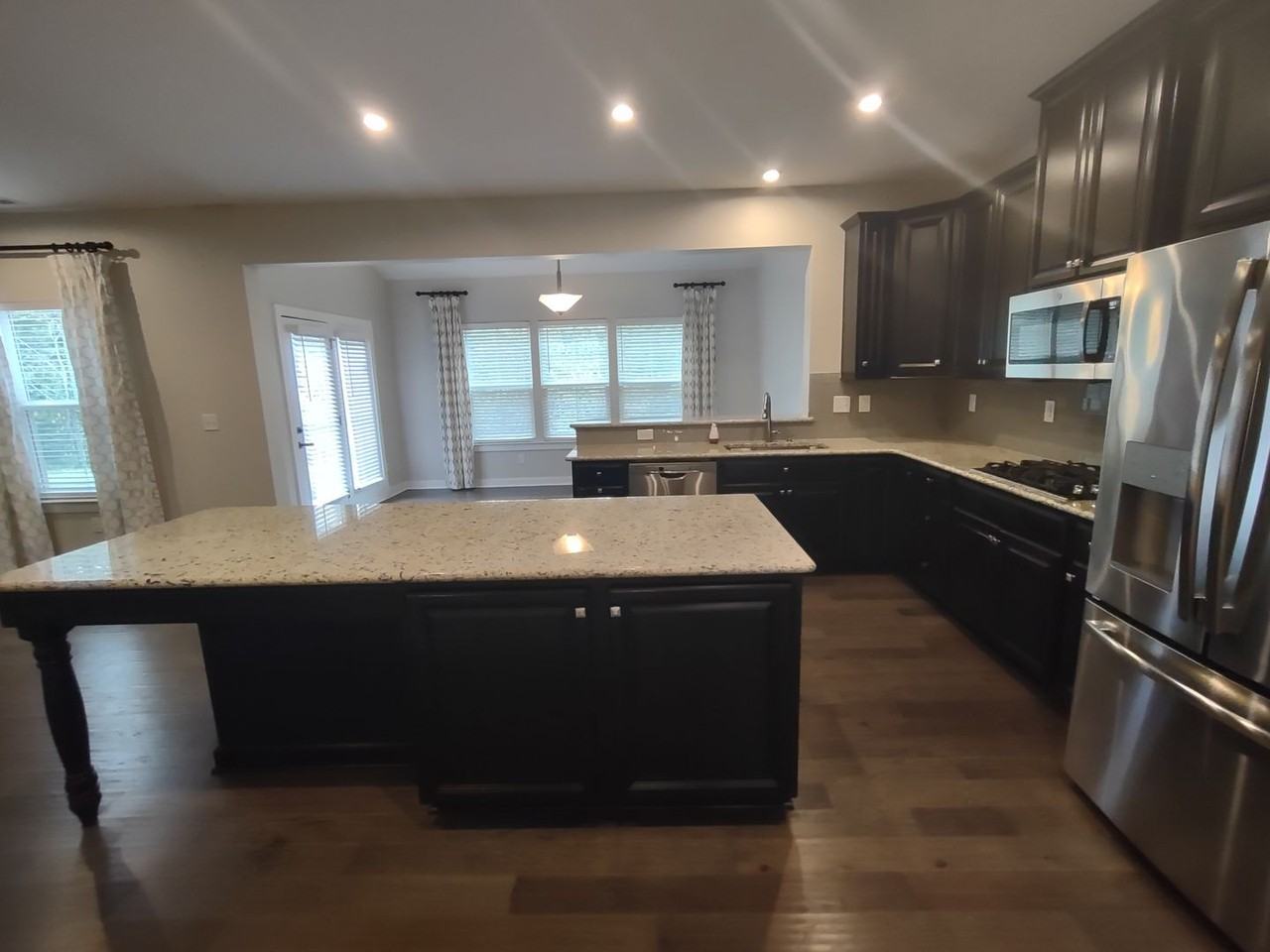 10474 Black Locust Ln - Photo 3 of 27