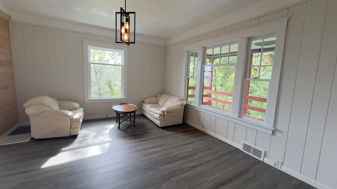 334 Grand Ave - Photo 6 of 21
