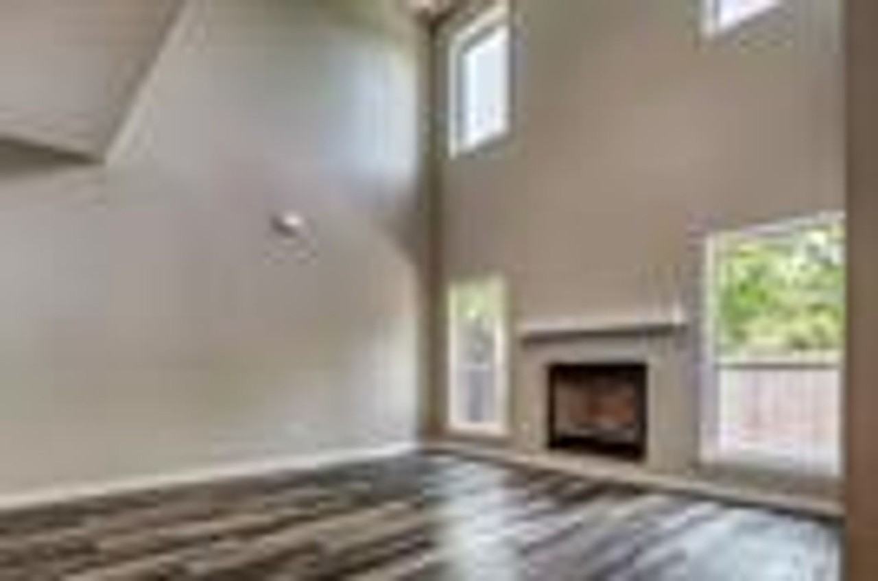 3258 Wexford Dr - Photo 5 of 25