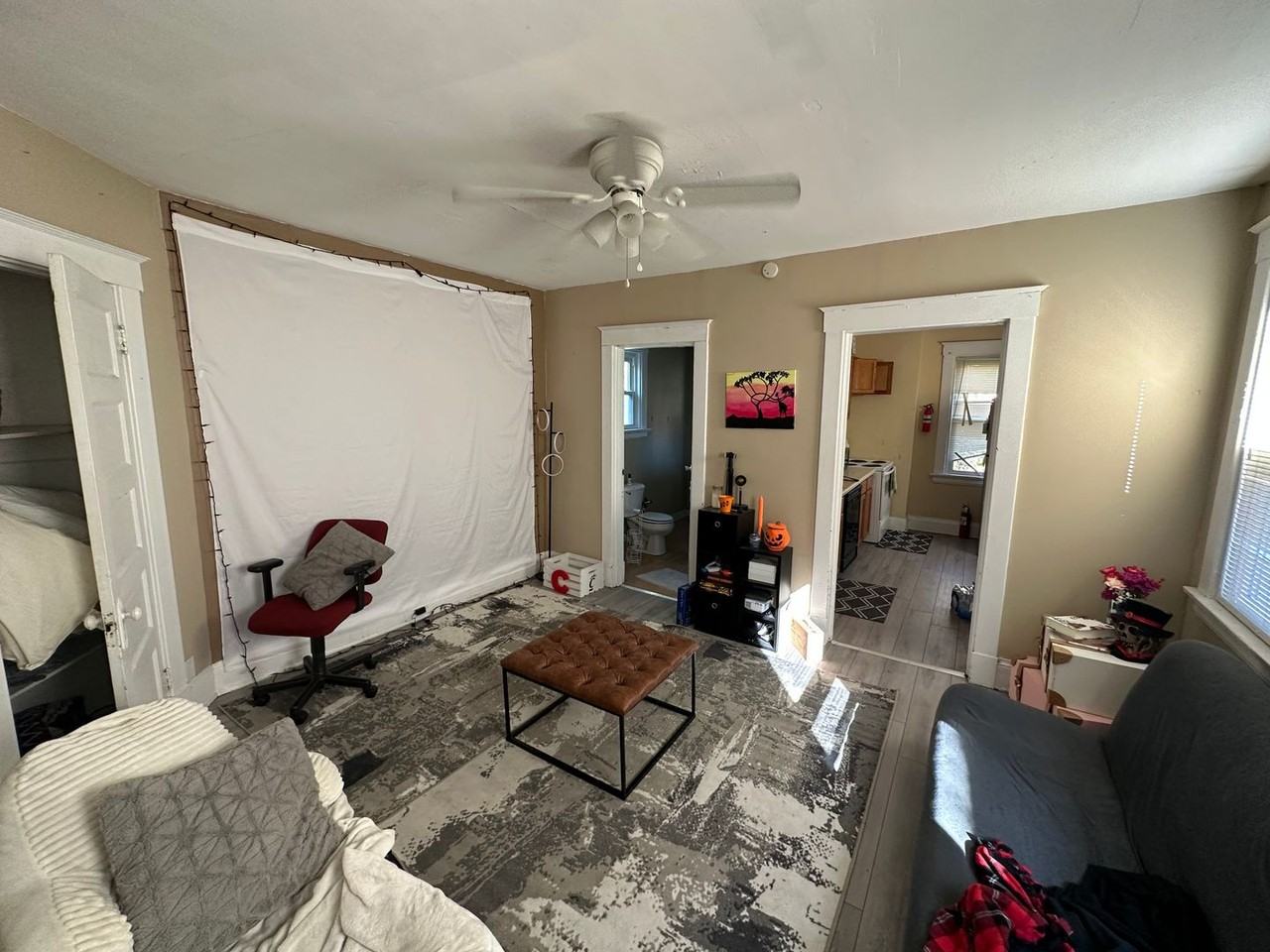 2326 Flora St - Photo 7 of 12