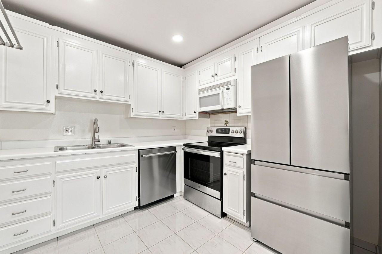 300 Cagney Ln - Photo 3 of 13