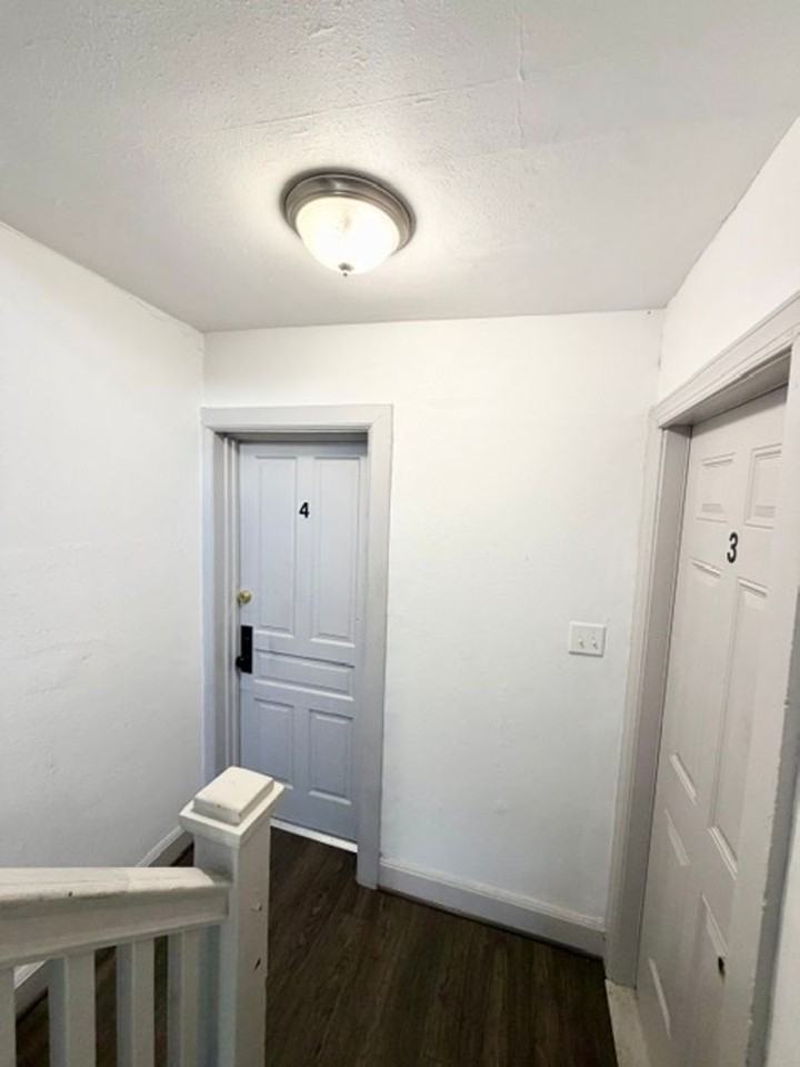 232 E King St #4 - Photo 2 of 12