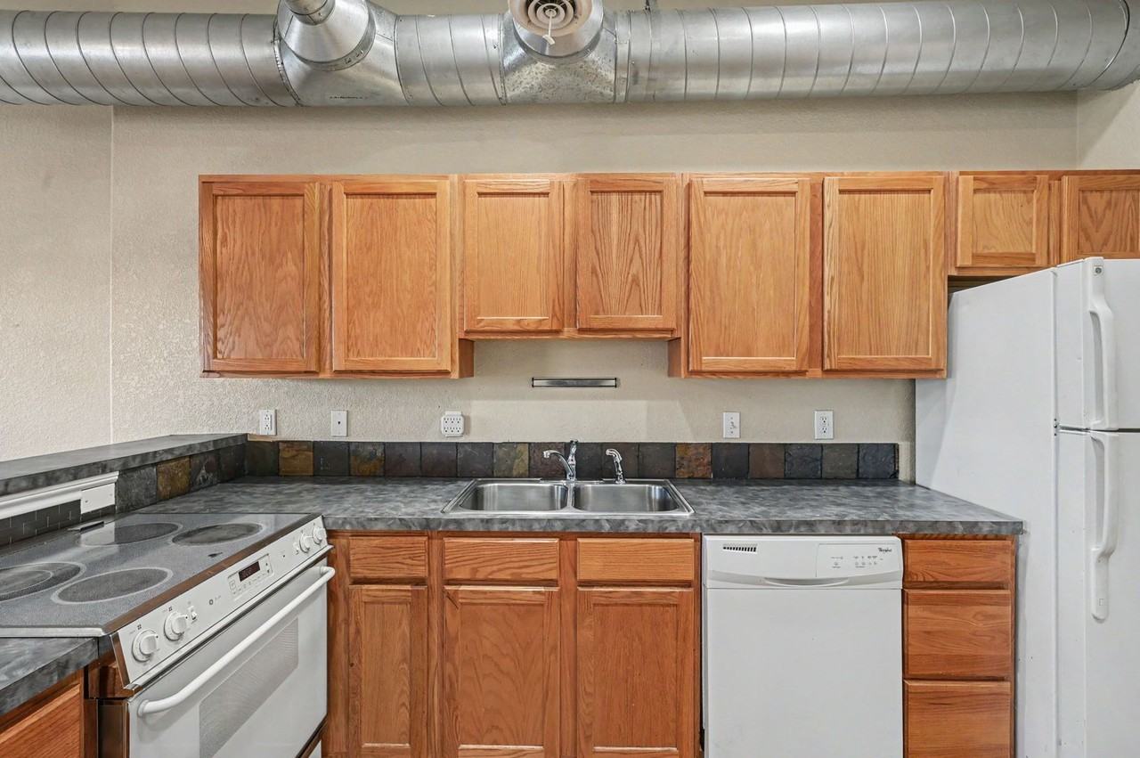 5132 W 41st Ave - Photo 3 of 21