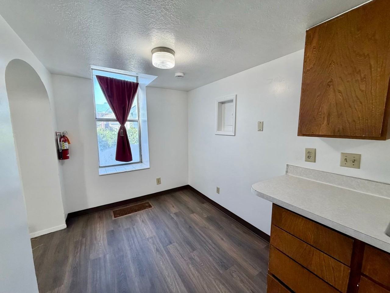 Niche Properties - Photo 4 of 15