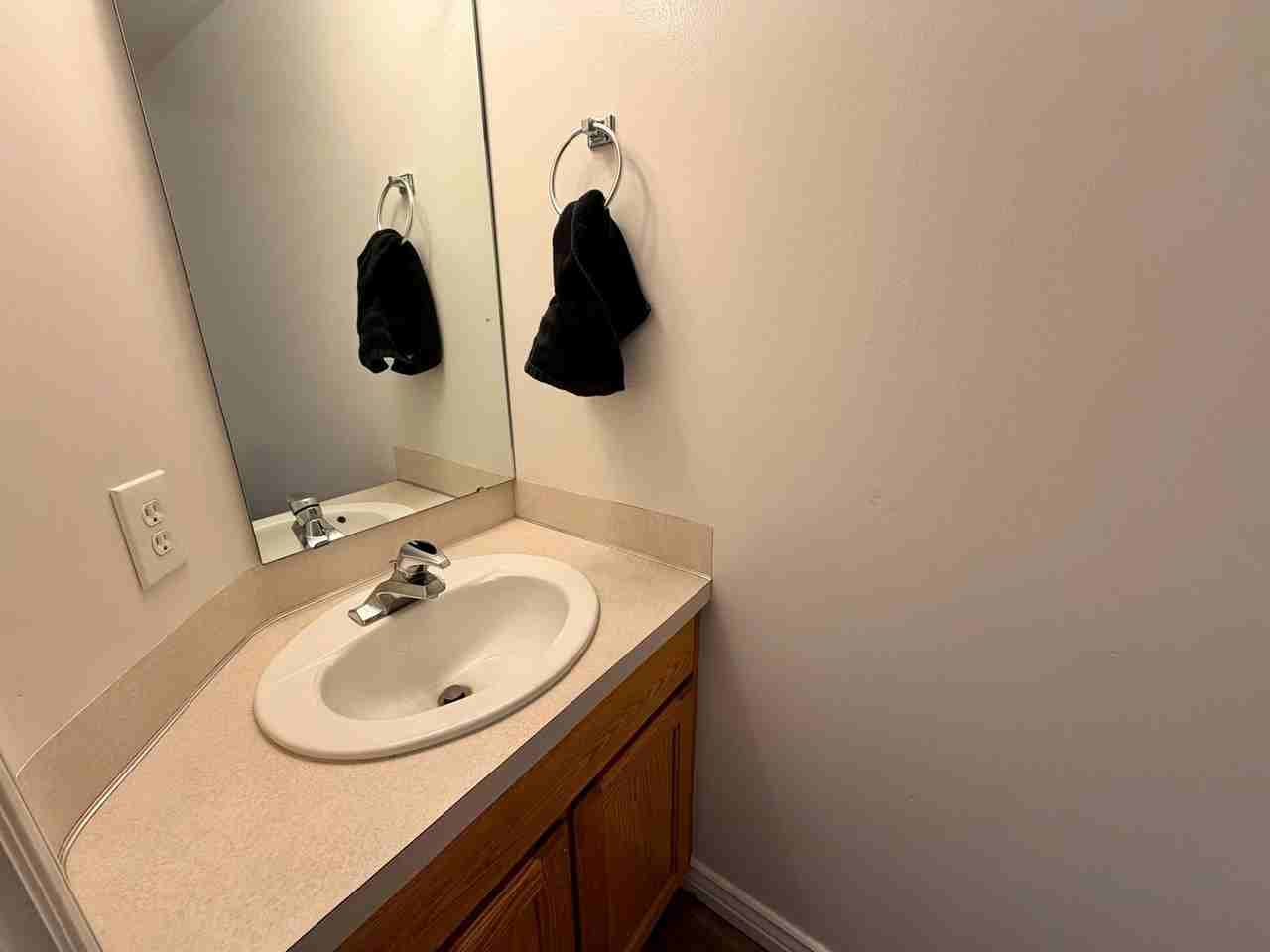 Niche Properties - Photo 7 of 18