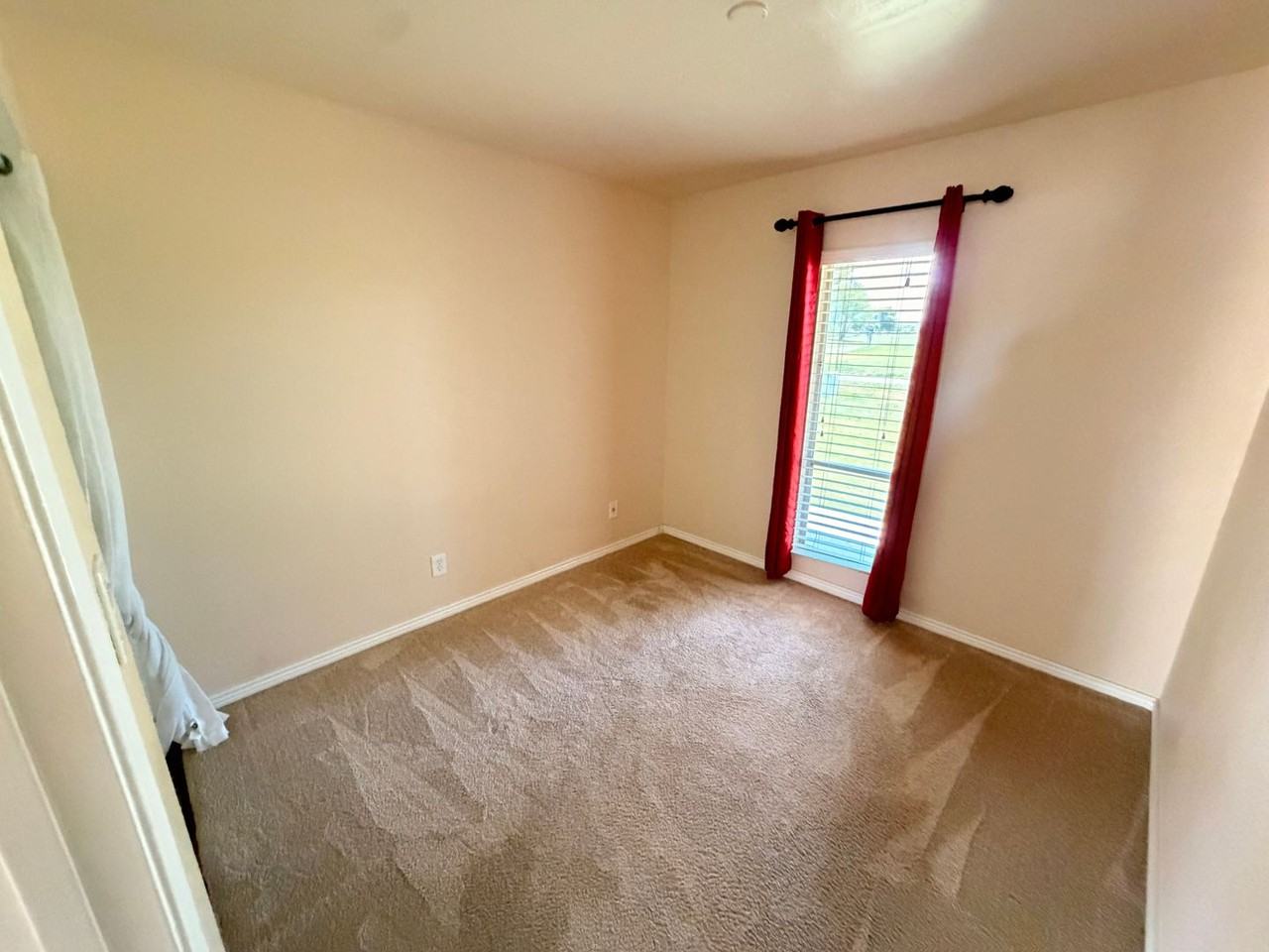4509 W Continental Dr - Photo 6 of 17