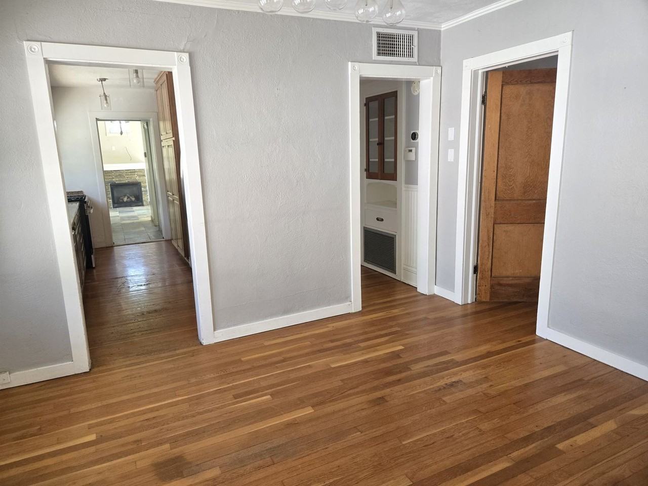 1406 E Earll Dr - Photo 6 of 20