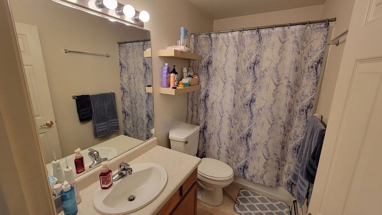 433 Mountainside Ln - Photo 2 of 12