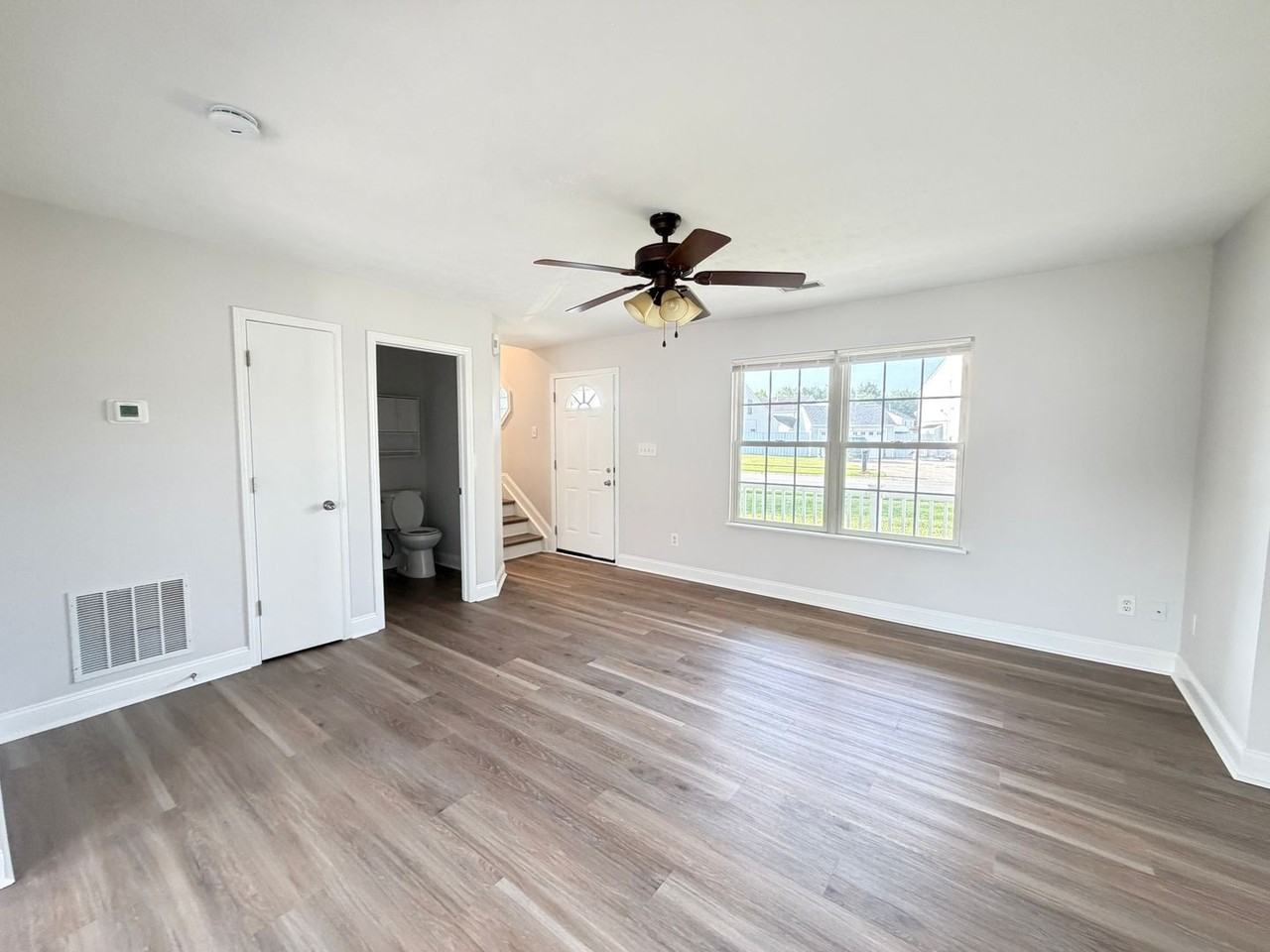 6611 Hunters Creek Blvd - Photo 3 of 21