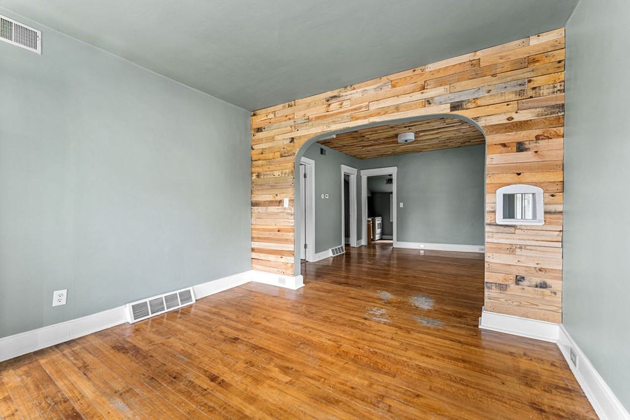1060 W 10th Ave - Photo 6 of 14