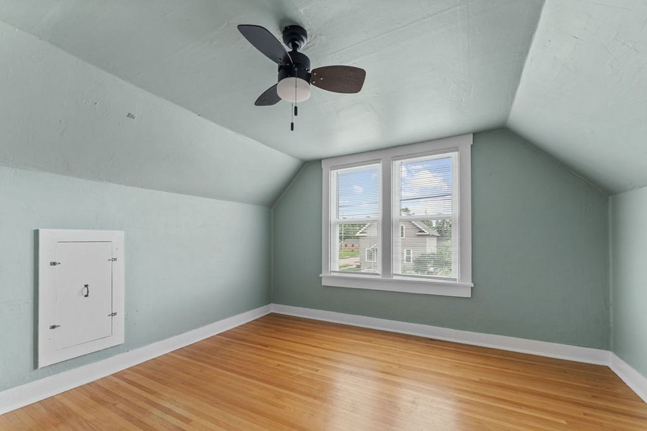 1060 W 10th Ave - Photo 7 of 14