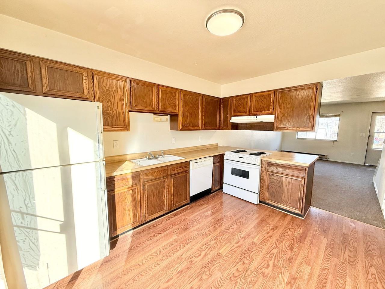 87 Castle Royal Dr - Photo 6 of 17