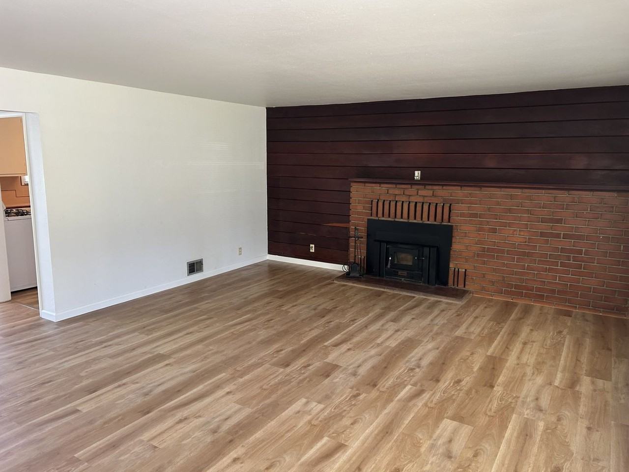 140 George Cir - Photo 3 of 22