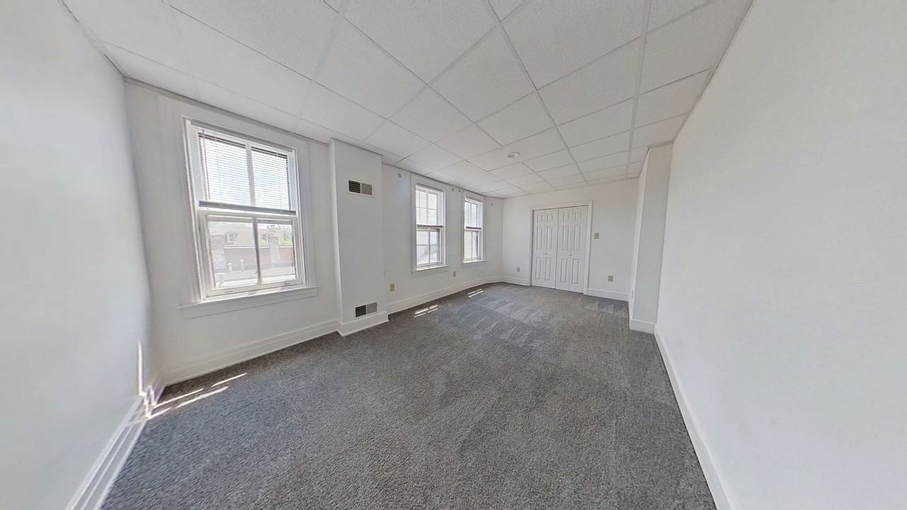 202 E King St #4 - Photo 4 of 5
