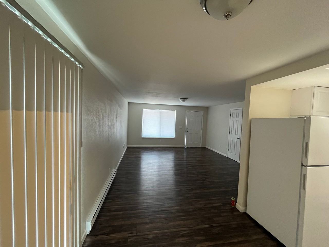 110 Stanford Dr - Photo 4 of 13