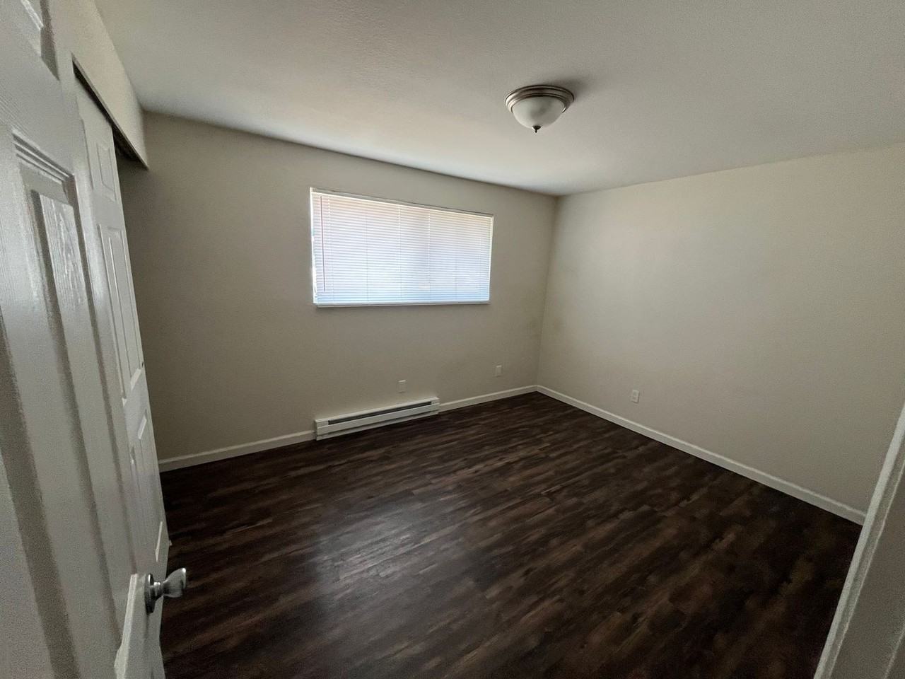 110 Stanford Dr - Photo 7 of 13