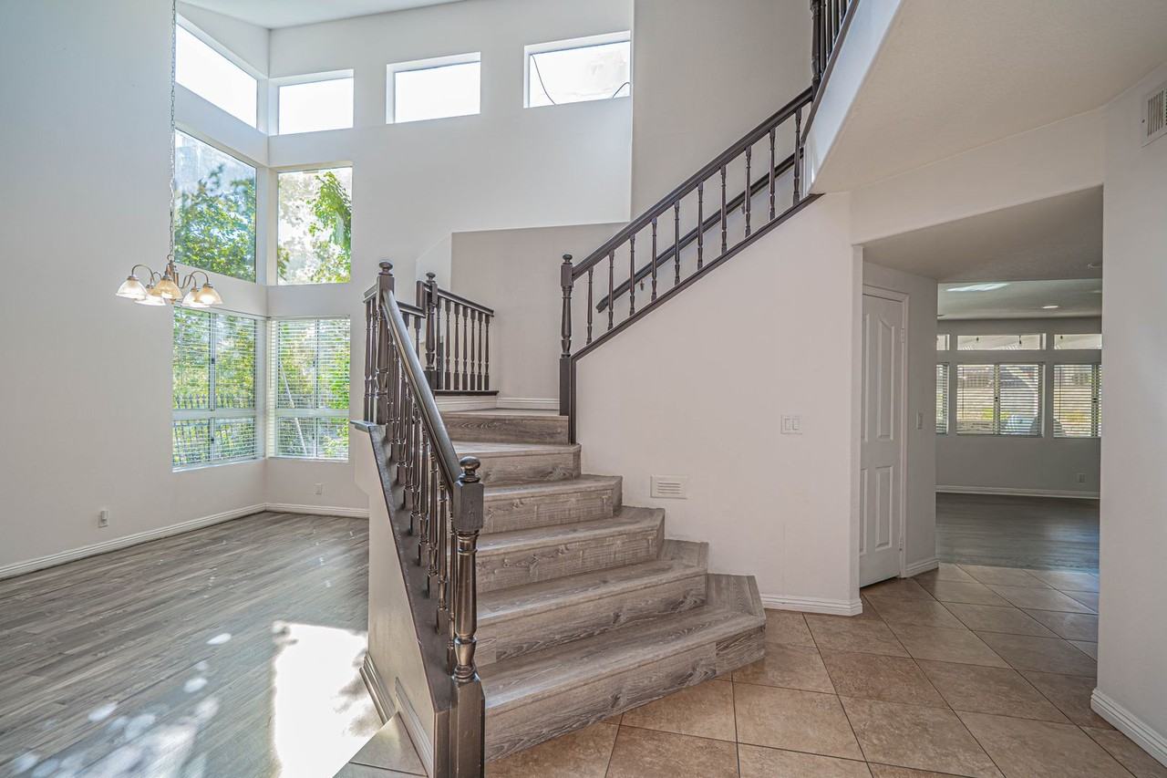 29364 Canyon Rim Pl - Photo 4 of 46