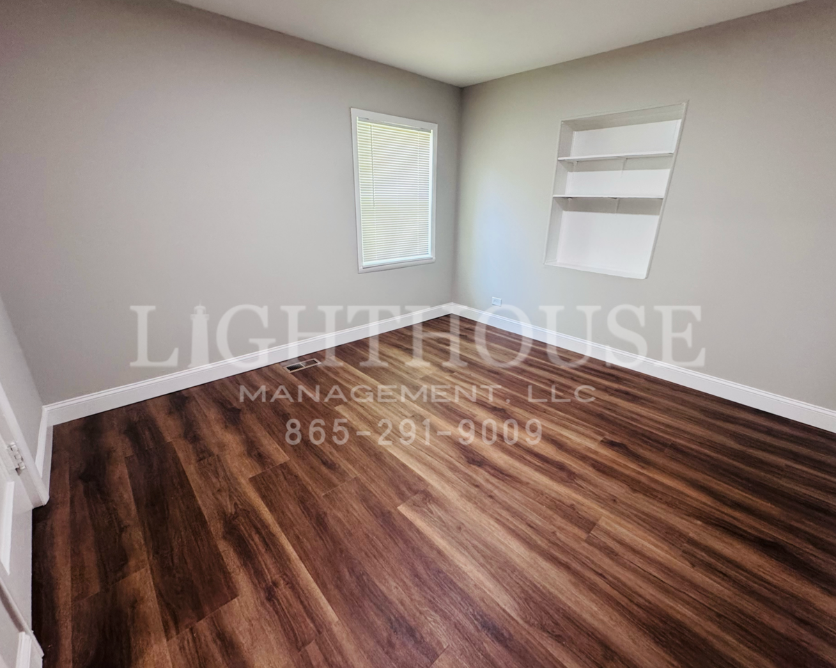 627 Avenue A - Photo 7 of 13