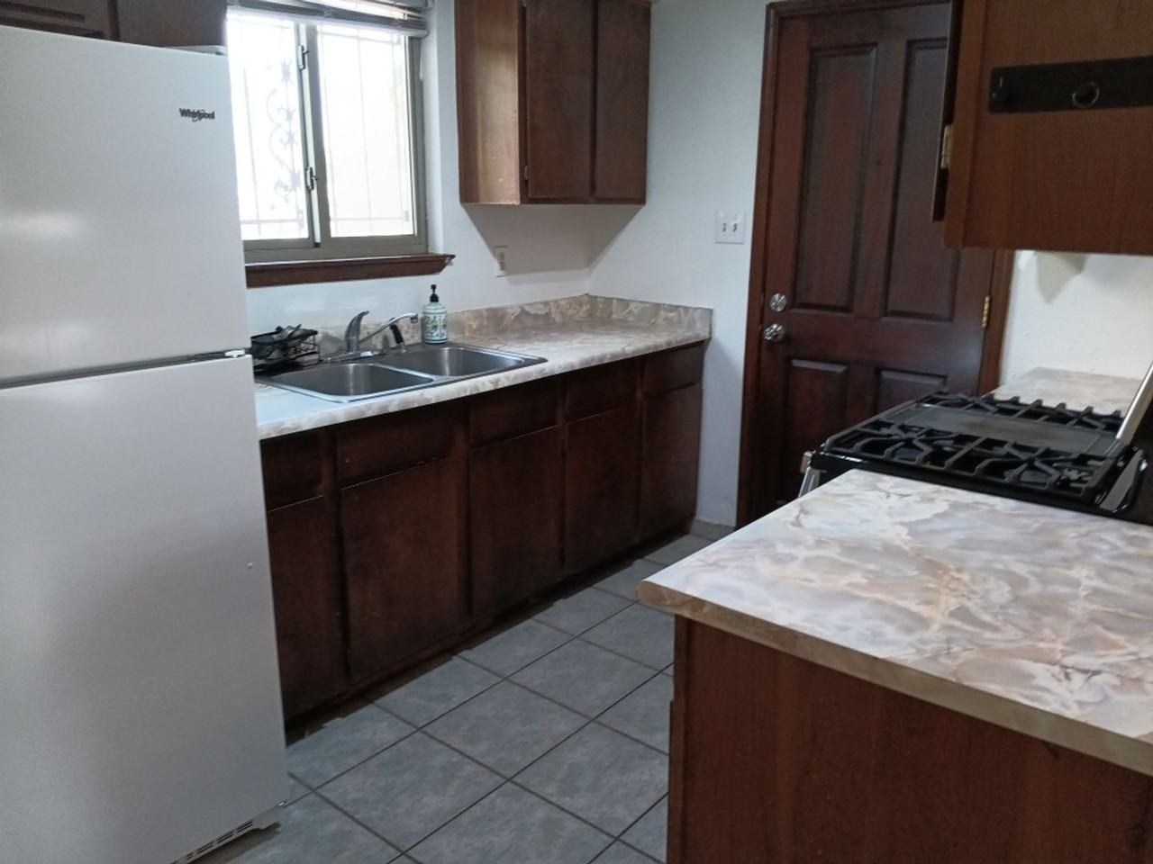 2313 Raymac Rd Sw - Photo 2 of 17