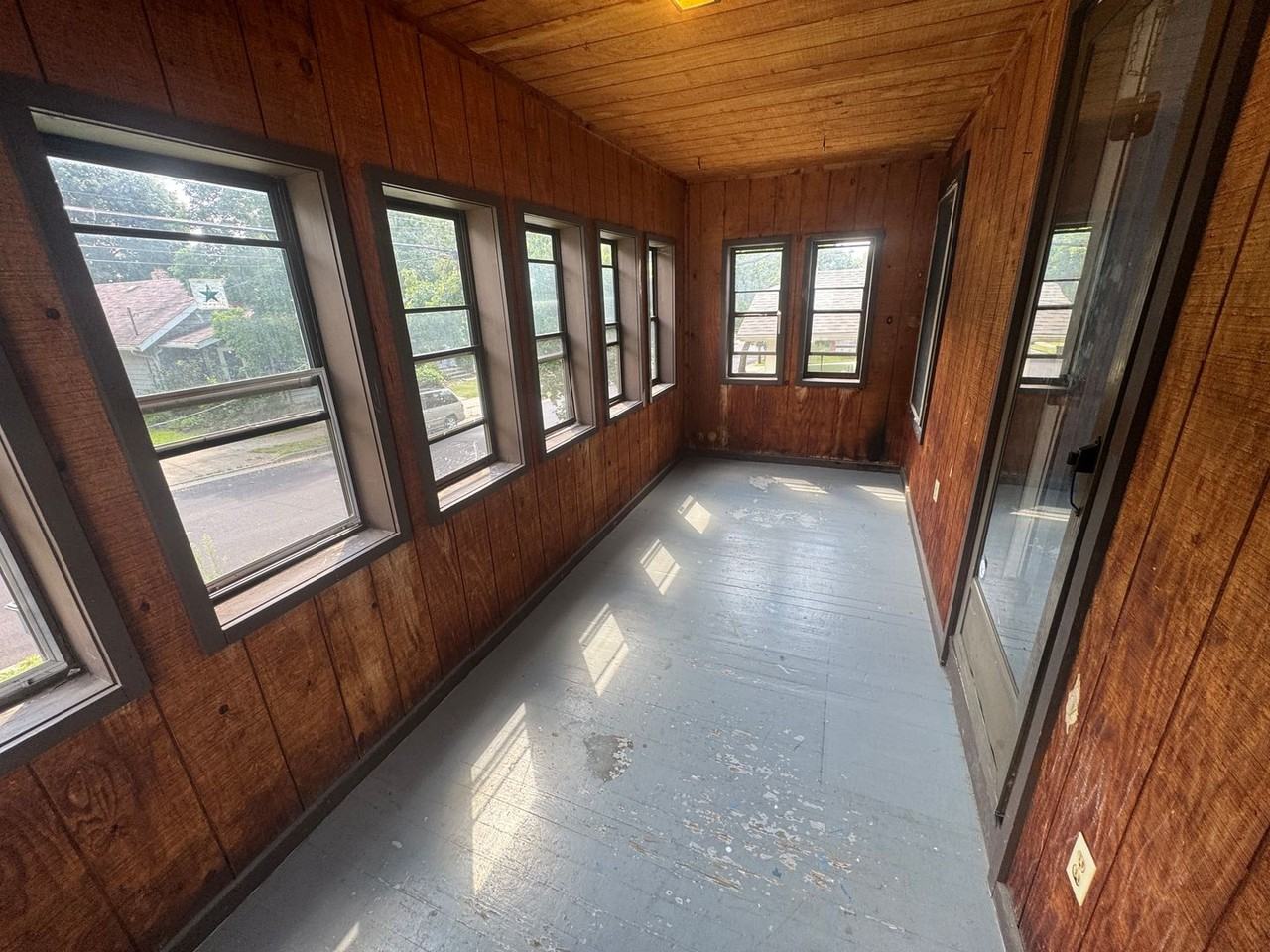 787 Jason Ave - Photo 2 of 17