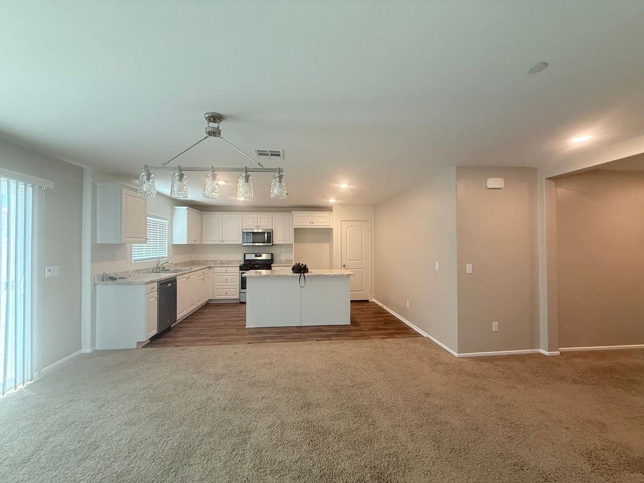 10357 Katelyn Ct - Photo 3 of 39