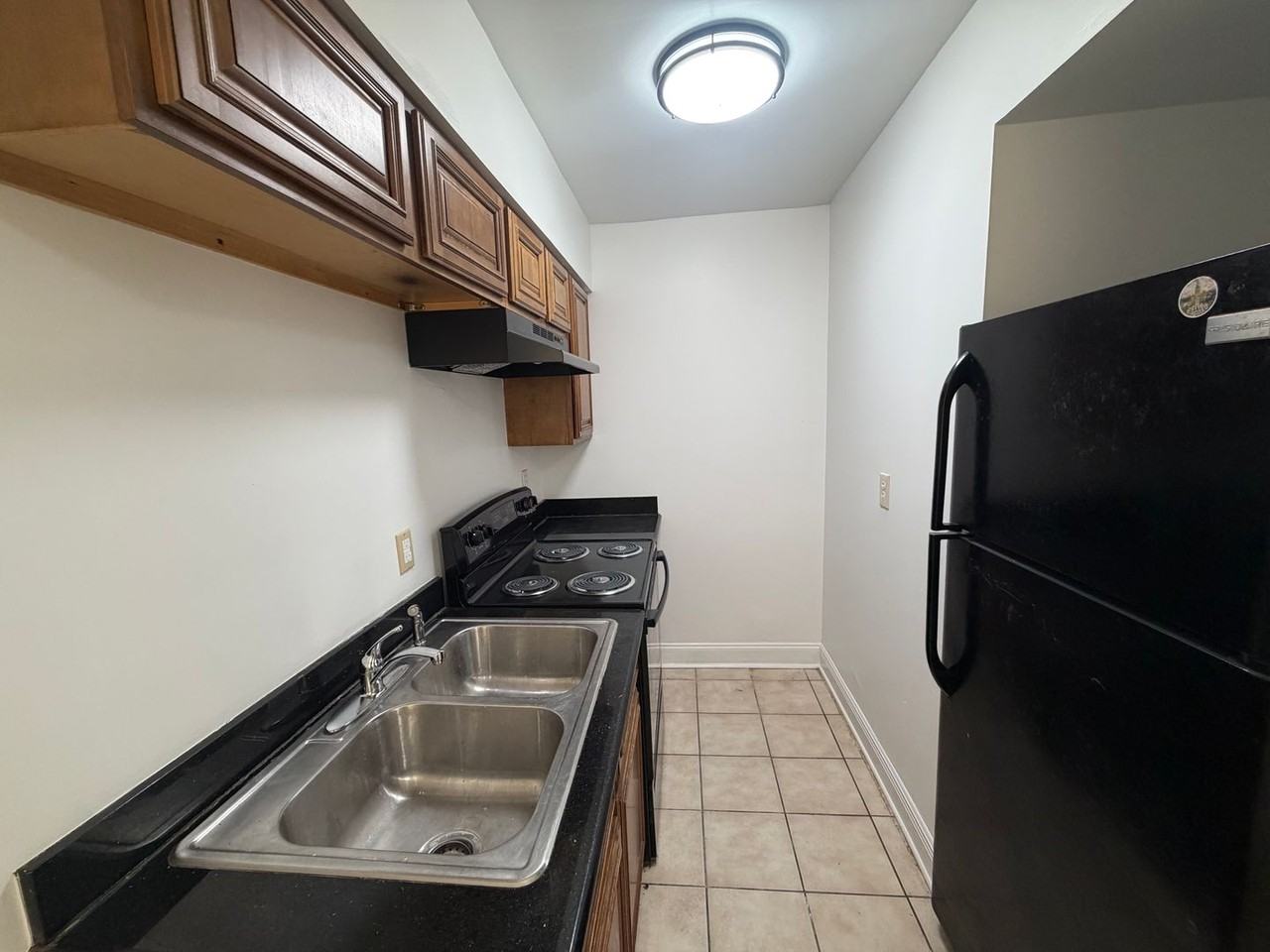 2639 Dreux Ave - Photo 5 of 6