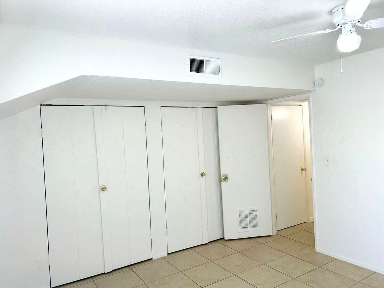 12 palms - Photo 5 of 21