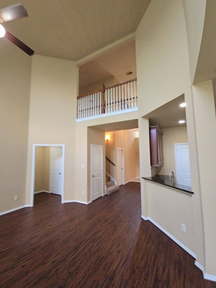 28214 Helmsman Knolls Dr - Photo 4 of 31