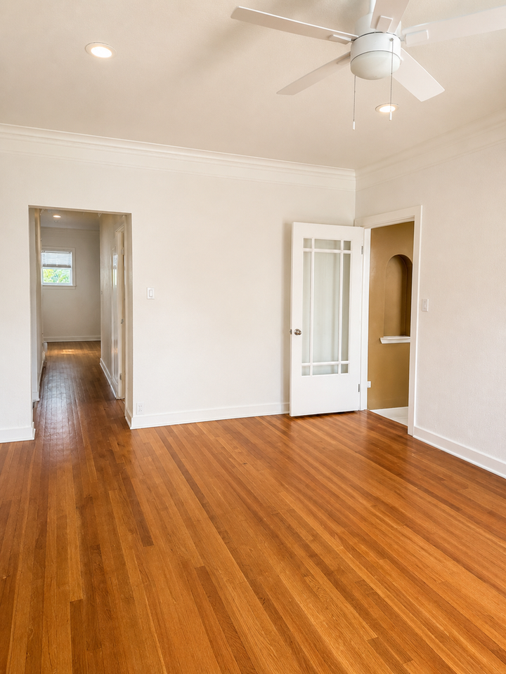 3252 S University Dr - Photo 2 of 7
