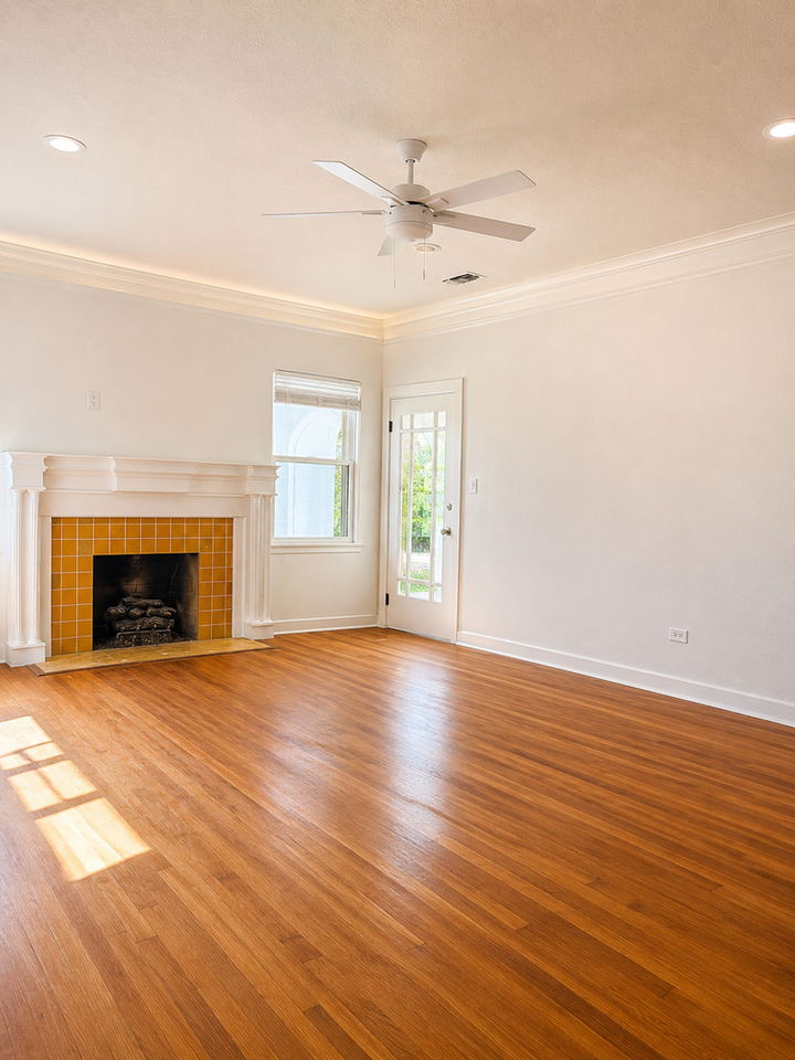 3252 S University Dr - Photo 3 of 7