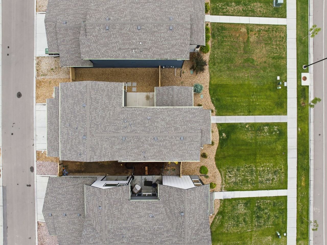 5230 Rendezvous Pkwy - Photo 6 of 39
