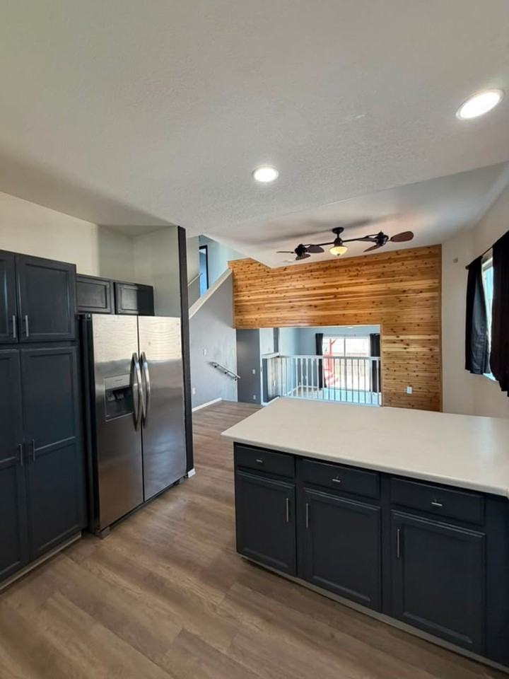 2827 Aspen Ave - Photo 4 of 24