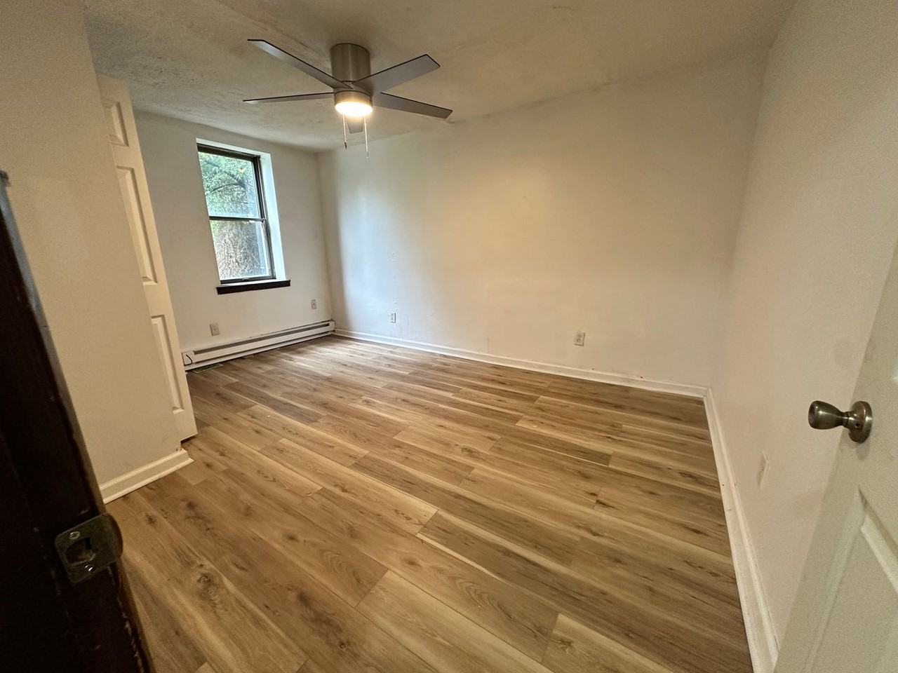 1025 Lynn Ave - Photo 7 of 21