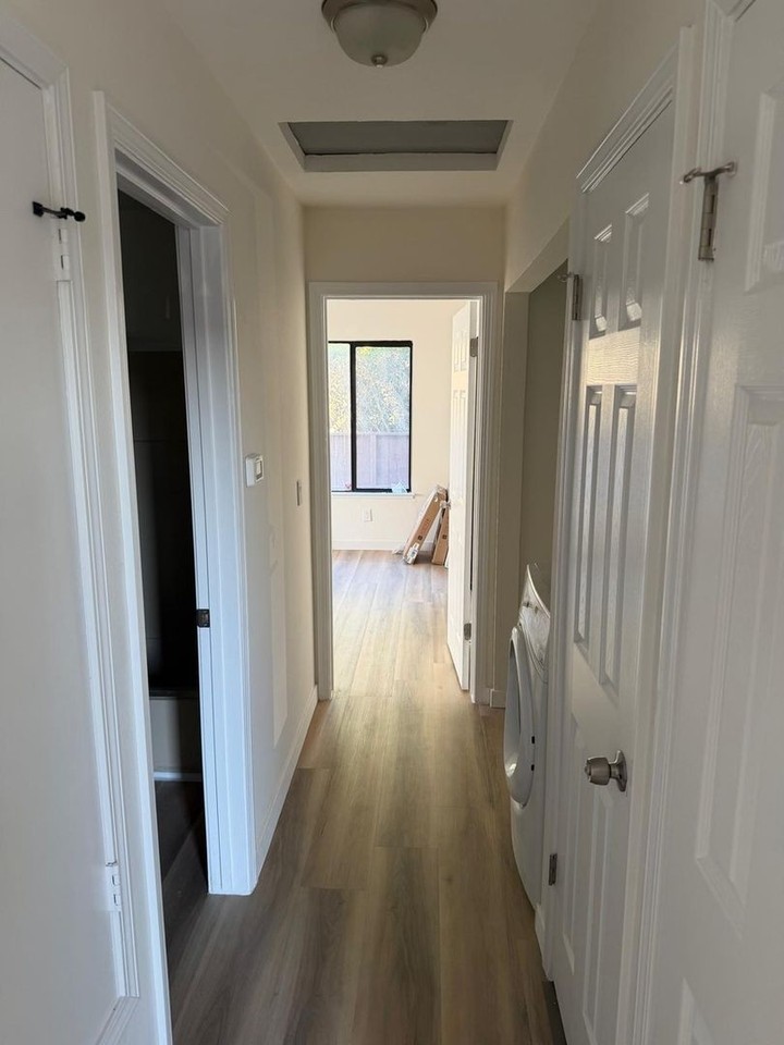 328 Brighton St - Photo 7 of 22