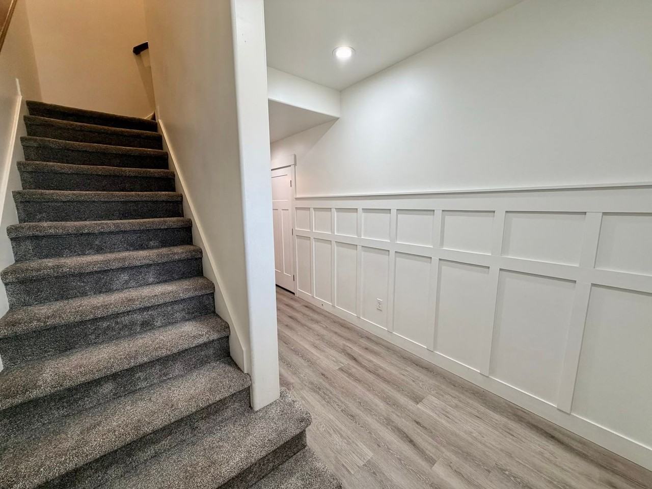 428 E 1625 N - Photo 5 of 19