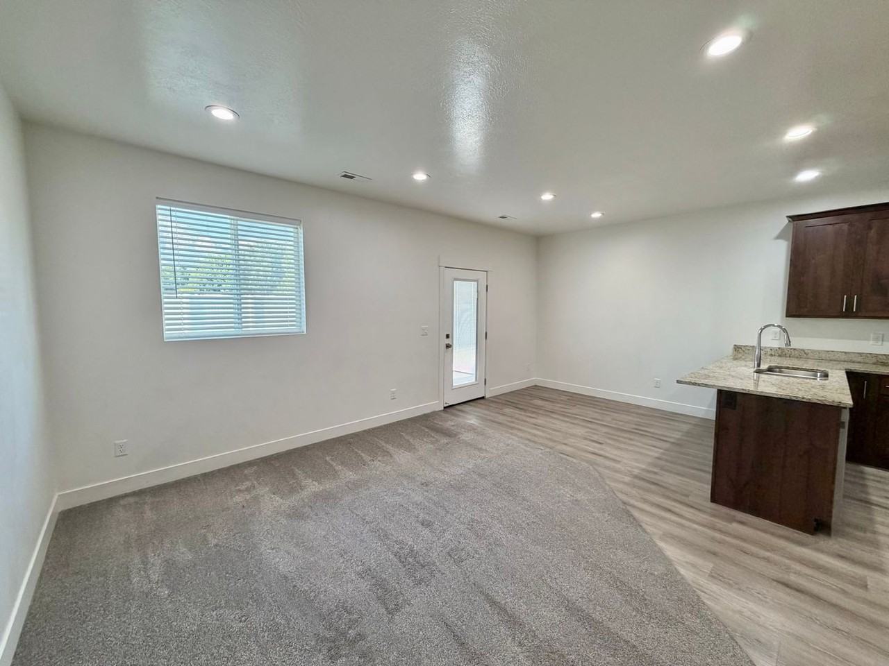 428 E 1625 N - Photo 6 of 19