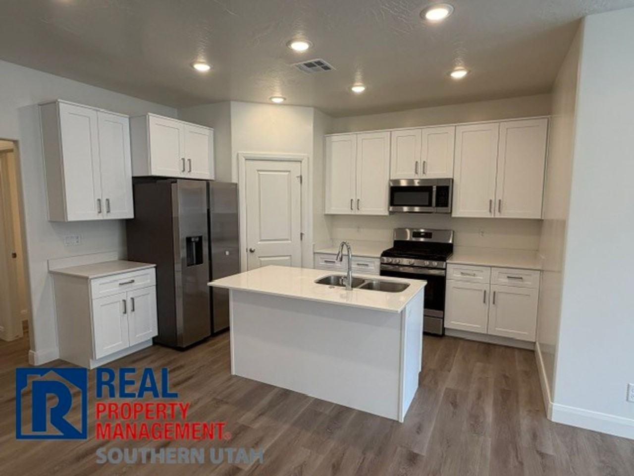 350 350 W. Old Hwy #50 - Photo 4 of 16
