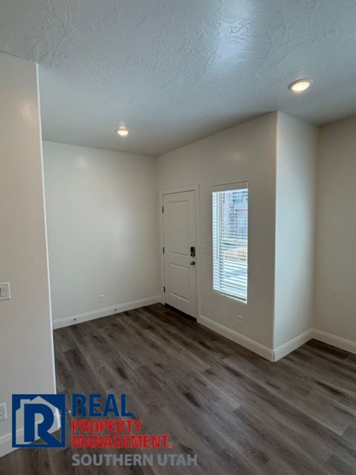 350 350 W. Old Hwy #50 - Photo 6 of 16