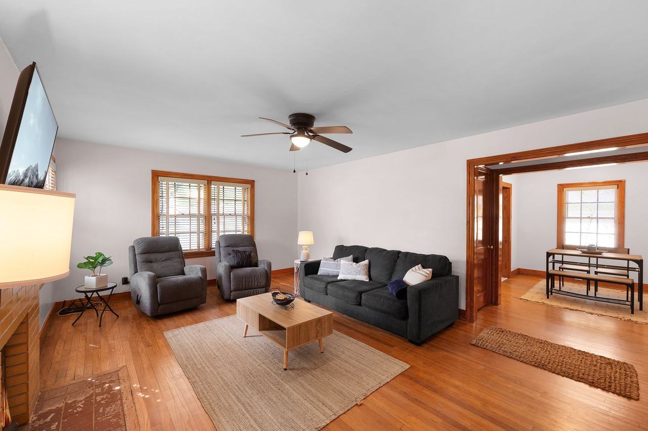 47 Brentwood Dr - Photo 4 of 19