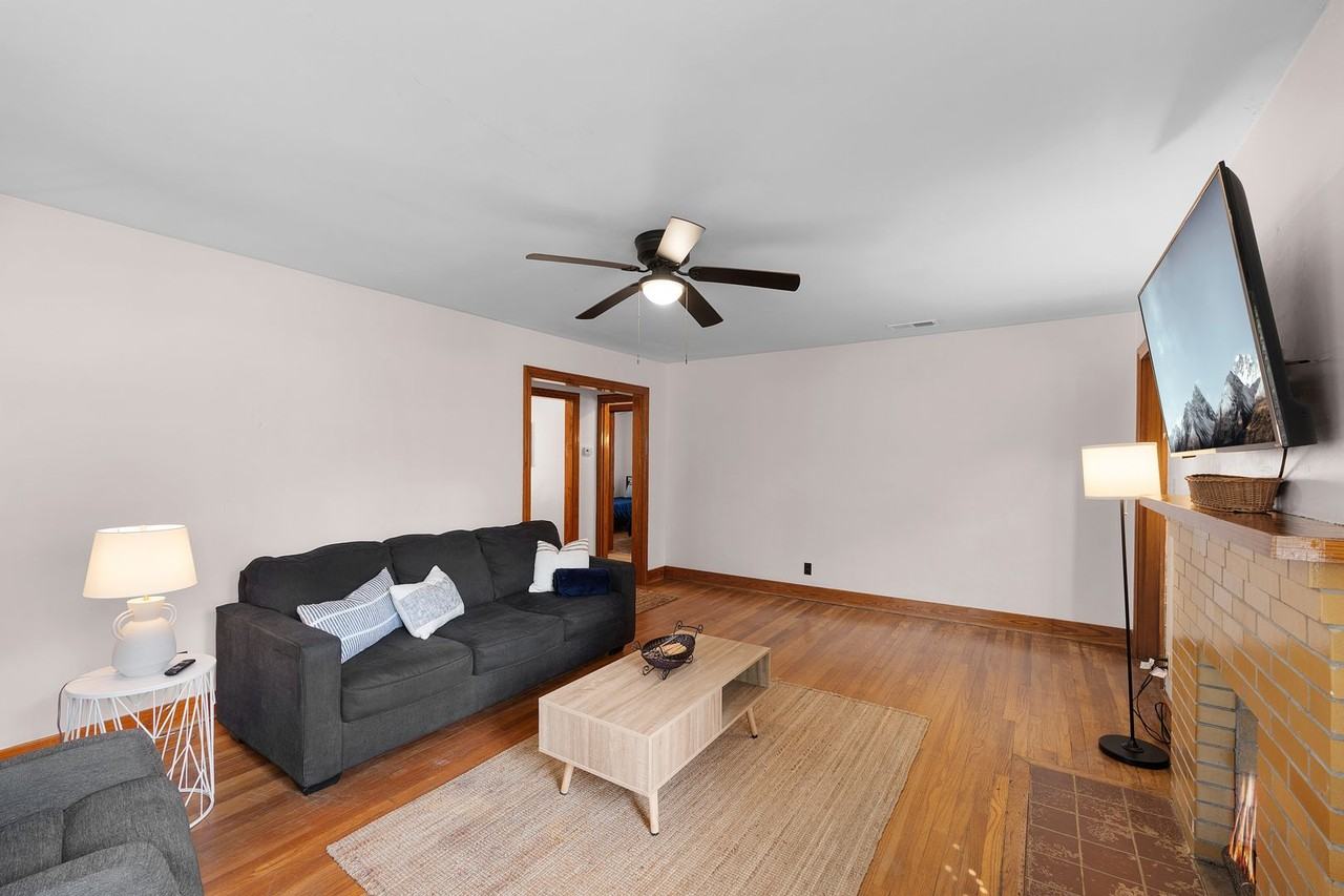 47 Brentwood Dr - Photo 6 of 19