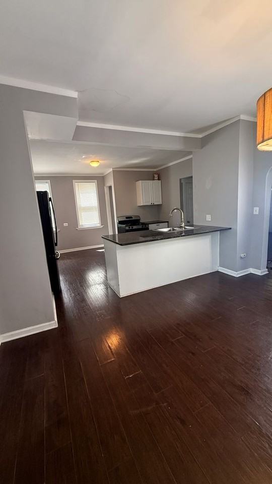 151 Calvert St - Photo 5 of 44