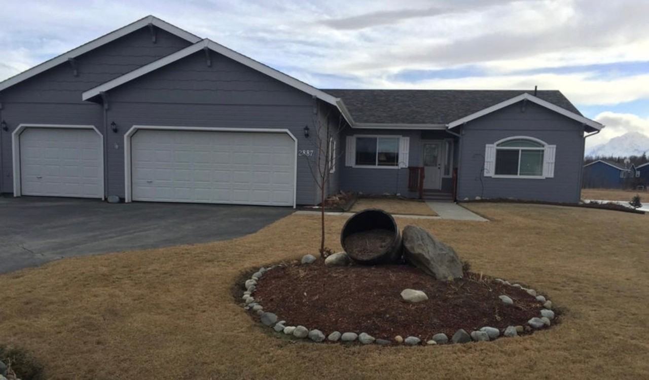 2887 N Terrell Dr - Photo 2 of 20
