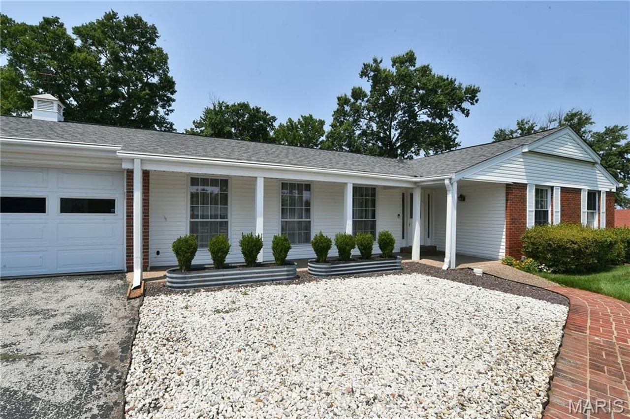965 Orchard Lakes Dr - Photo 2 of 38