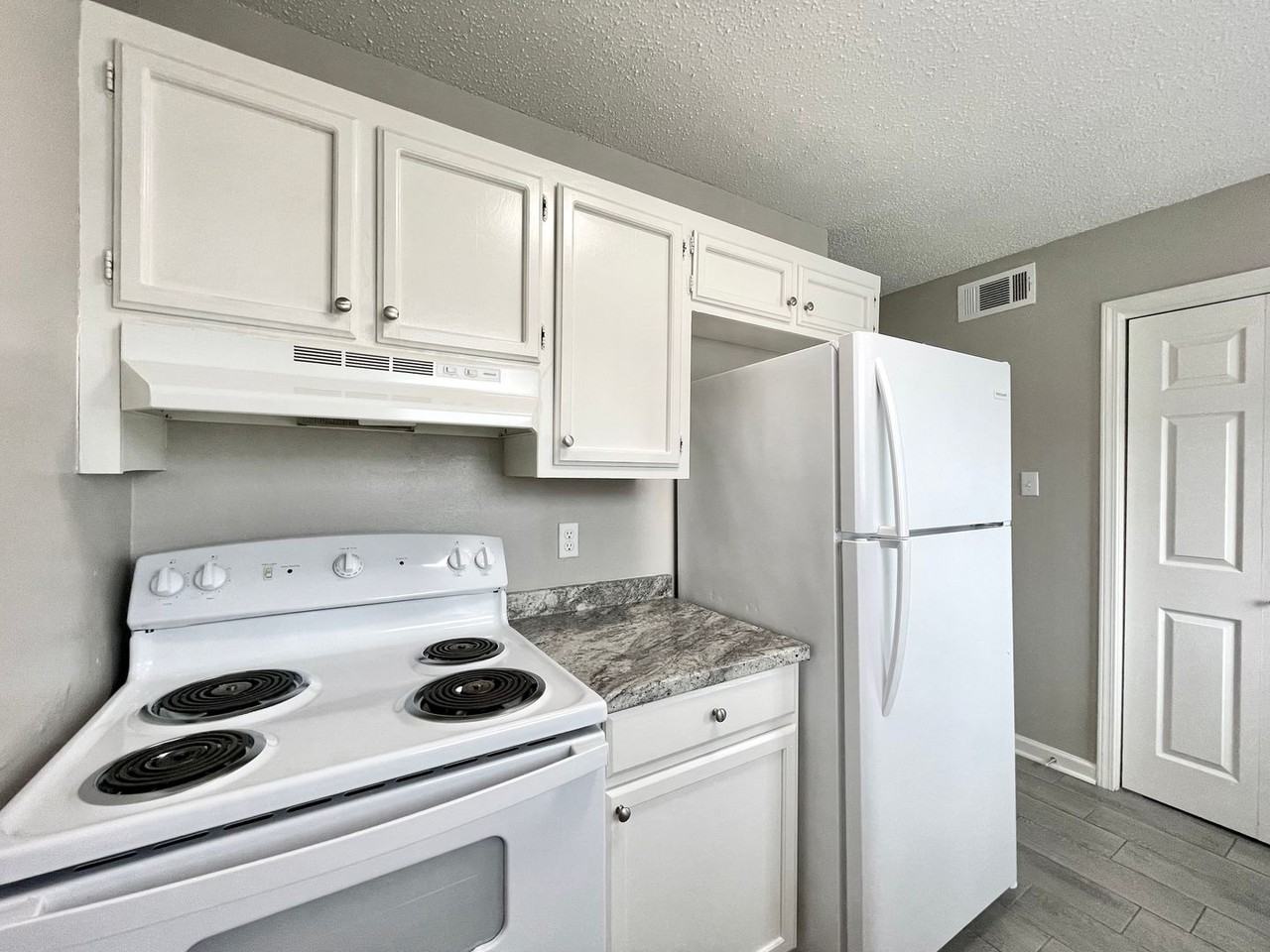12025 Roddy Rd - Photo 5 of 12