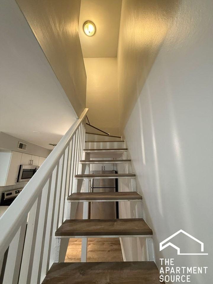 744 W Gordon Ter #108 - Photo 2 of 23